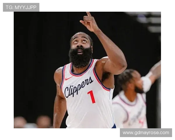 哈登坦言客场逆转困难称这是一场艰苦的防守大战球队需全力以赴